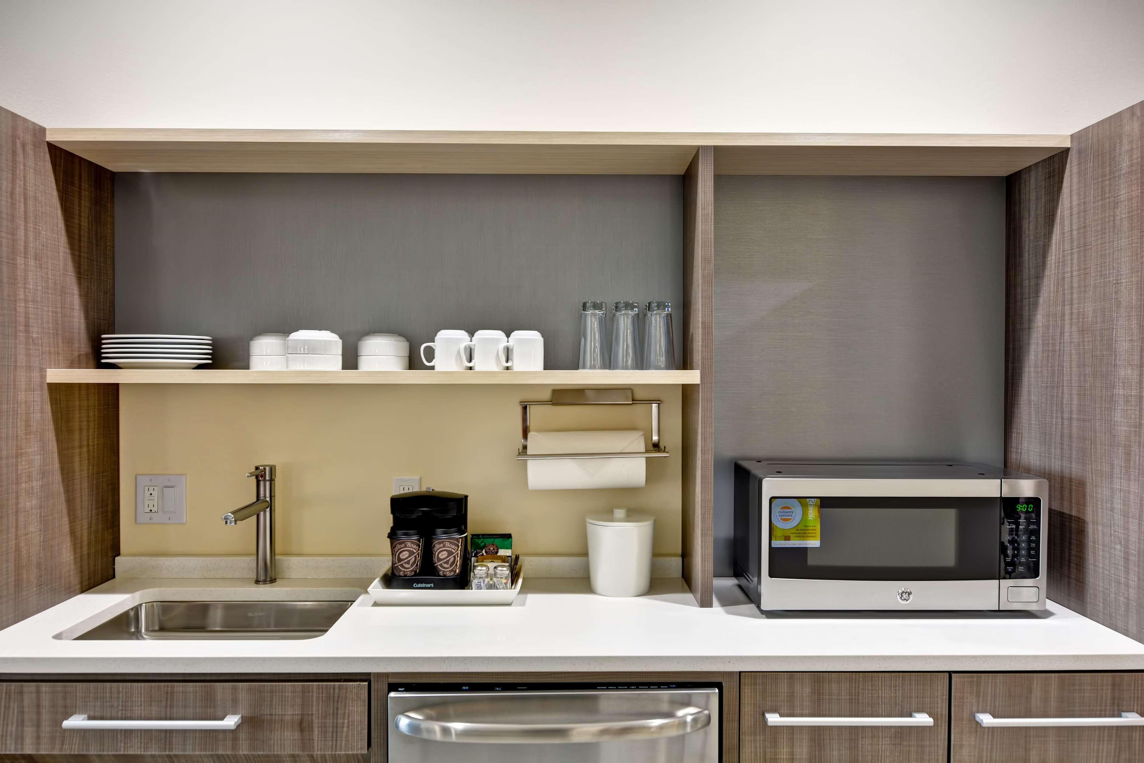 Home2 By Hilton Okc Midwest Tinker Afb Hotel 3*